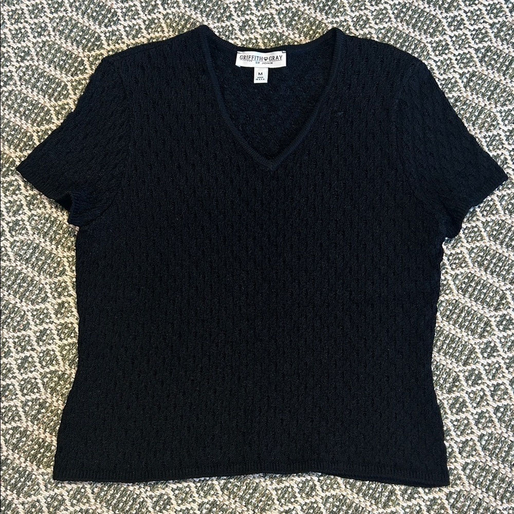 Vintage 90s Griffith🩷Gray St. John Classy Textured Knit SS V-Neck Sweater Blouse